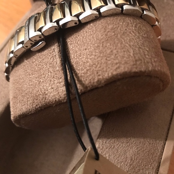 Woman’s Burberry Time Piece/Watch - Picture 5 of 6